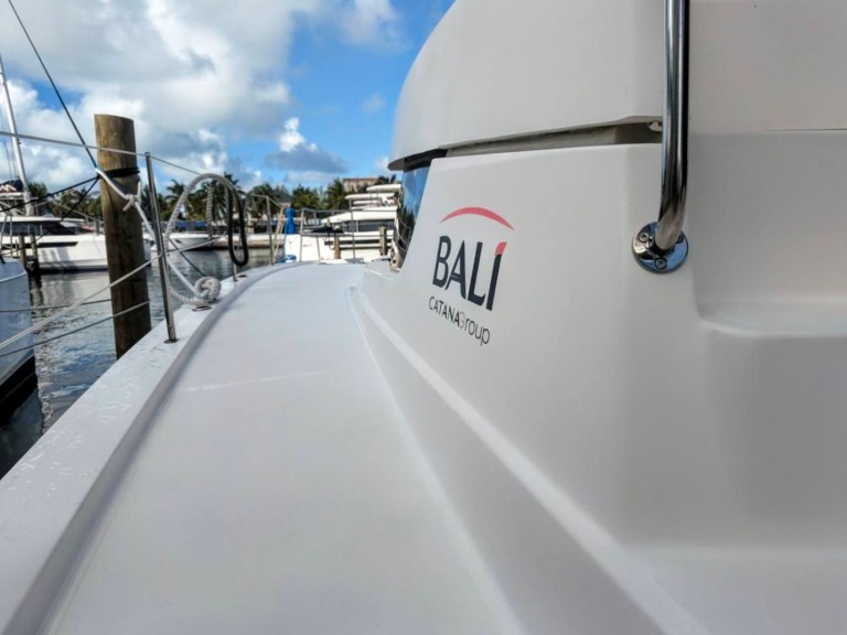 Boot mieten Nassau günstig Bali 4.2