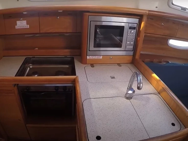 Bootsverleih Bavaria Bavaria 34 Kiáto Samboat