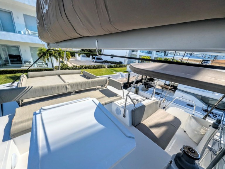 Vermietung Katamaran Bali mit Führerschein