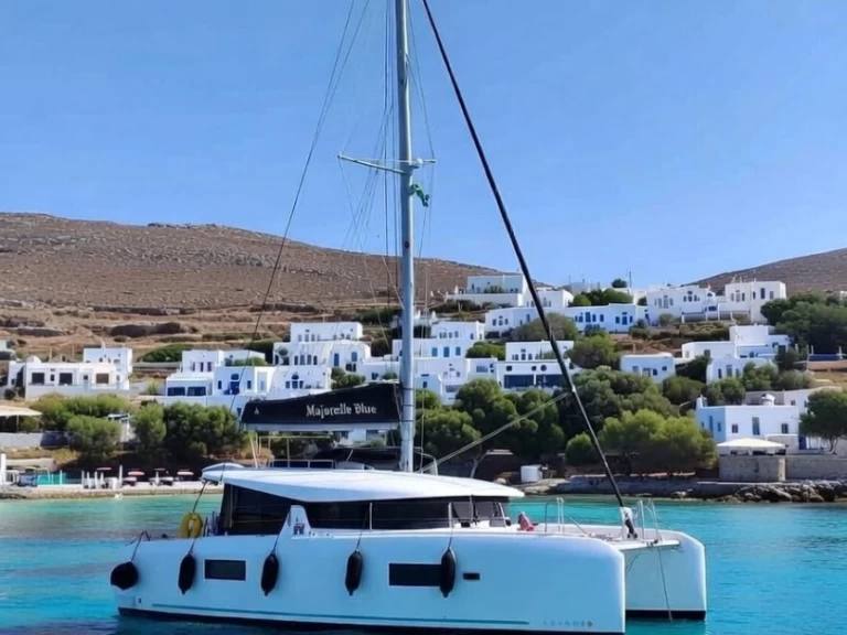 YachtCharter in Naxos Port - Lagoon Lagoon 42 auf SamBoat