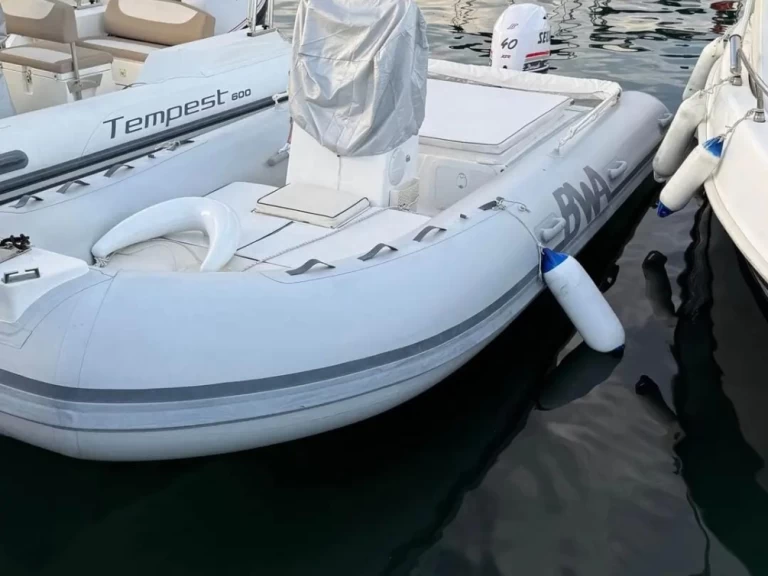 YachtCharter in Aci Trezza - Bwa Bwa 550 auf SamBoat