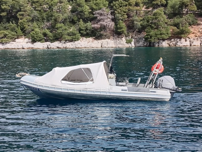 Vermietung Motorboot Oceanic mit Führerschein