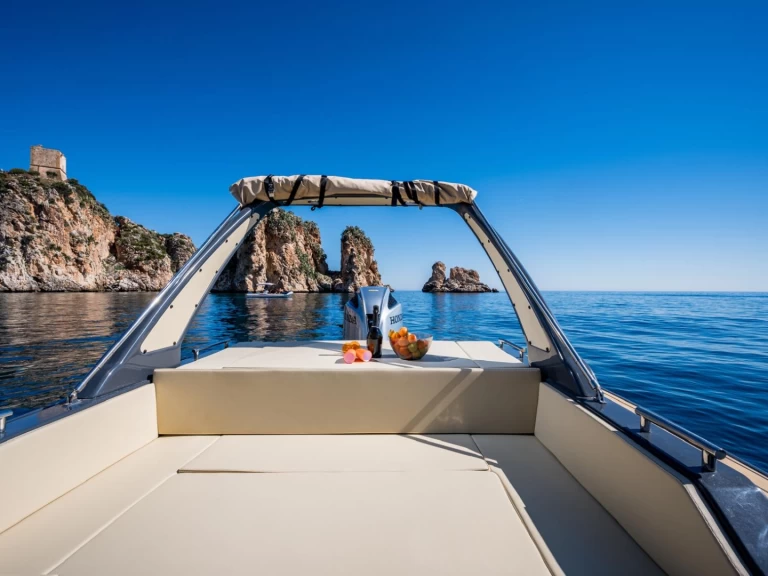 Schlauchboot mit oder ohne Skipper Altamarea mieten in Castellammare del Golfo