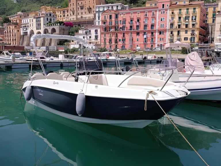 Motorboot mit oder ohne Skipper Terminal Boat mieten in Salerno