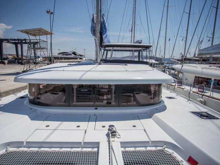 Boot mieten Álimos günstig Lagoon 42