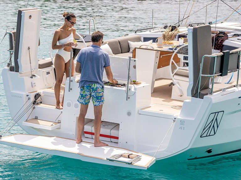 Ein Dufour Dufour 41 mieten in Cagliari
