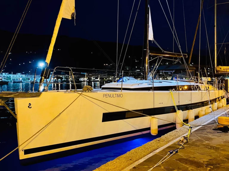 Boot mieten Álimos günstig Oceanis Yacht 62