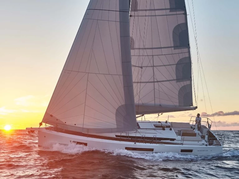 Segelboot mit oder ohne Skipper Jeanneau mieten in Ibiza Town