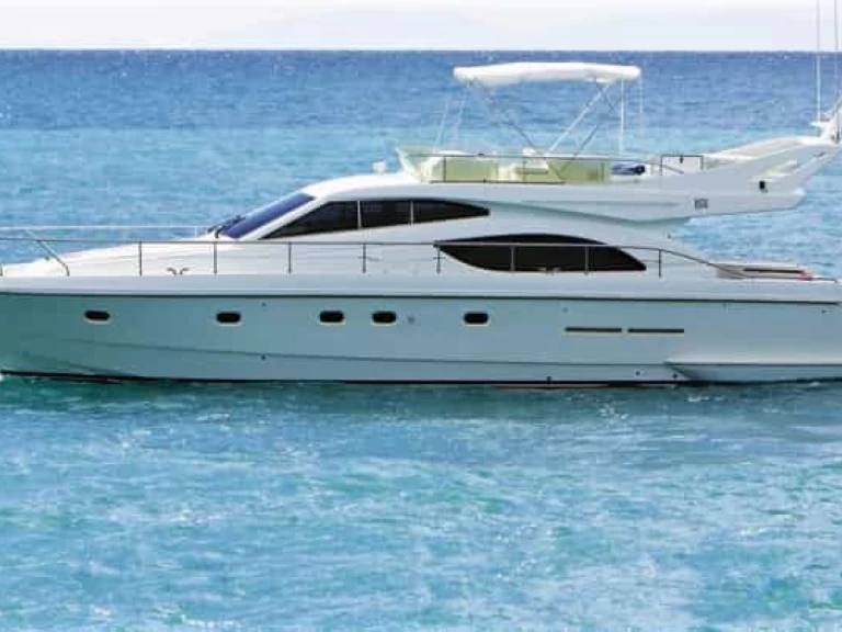 Ein Ferretti 53 FlyBridge  mieten in Toúrlos