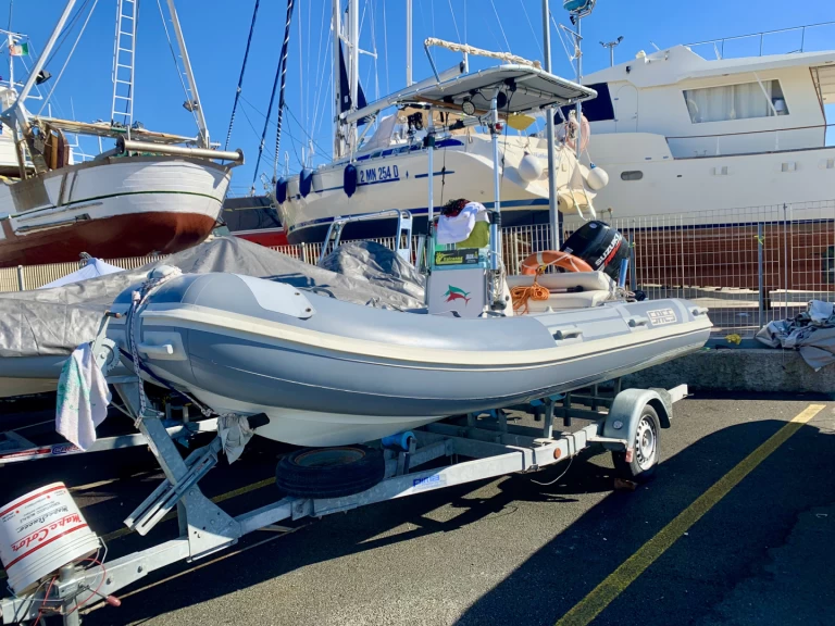 Vermietung Schlauchboot Sacs mit Führerschein