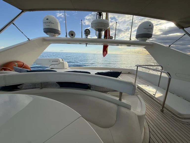 Ein Ferretti 68 aniversary mieten in Marbella