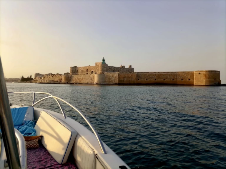 YachtCharter in Siracusa - Mano Marine Mano Marine 21.50 WA auf SamBoat
