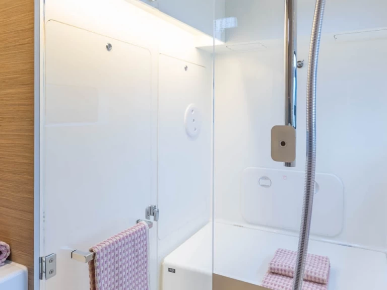 Katamaran mit oder ohne Skipper Lagoon mieten in Néa Péramos