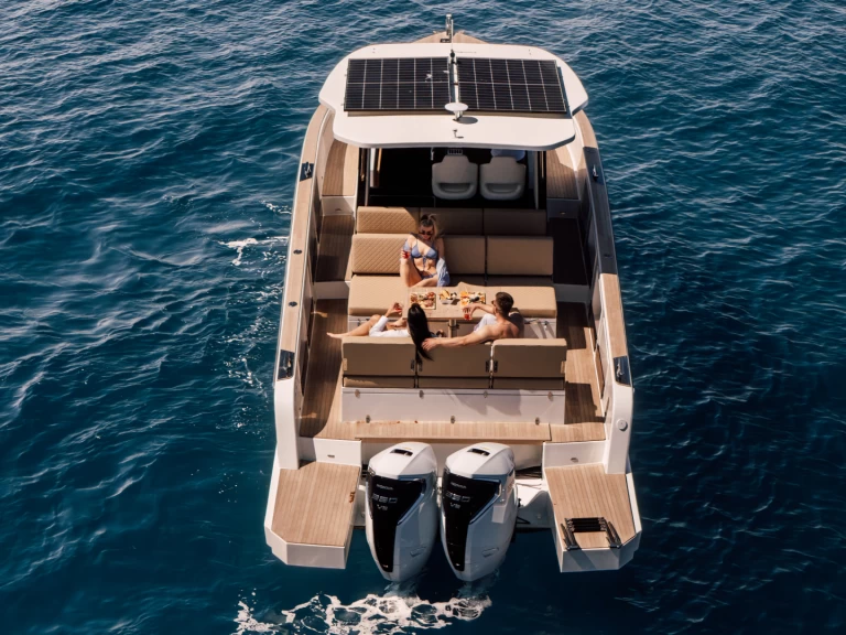 Bootsverleih Vicenzo 390 WA Zadar Samboat