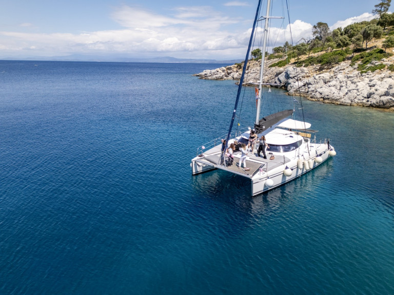 YachtCharter in Sithonia - Fountaine Pajot Lavezzi 40 auf SamBoat