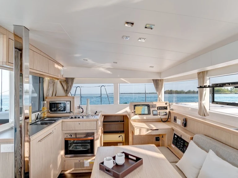 Lagoon Lagoon 39 mieten Port Vauban