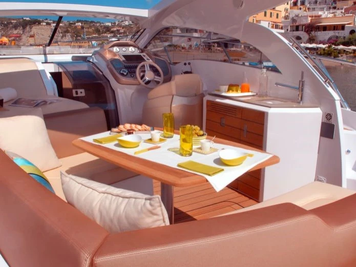 YachtCharter in Beaulieu-sur-Mer - Sessa Marine C35 auf SamBoat