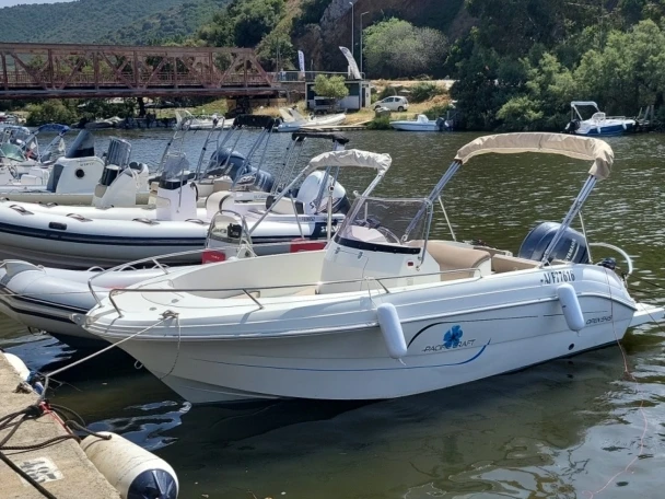 Bootsverleih Pacific Craft Pacific Craft 545 Open Saint-Florent Samboat