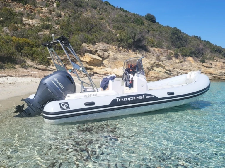 Vermietung Schlauchboot Capelli mit Führerschein