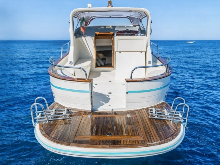 Motorboot mit oder ohne Skipper Cantiere Acquamarina mieten in Sorrent