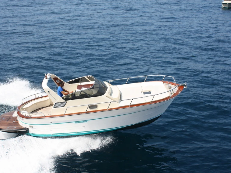 Motorboot mit oder ohne Skipper Cantiere Acquamarina mieten in Sorrent