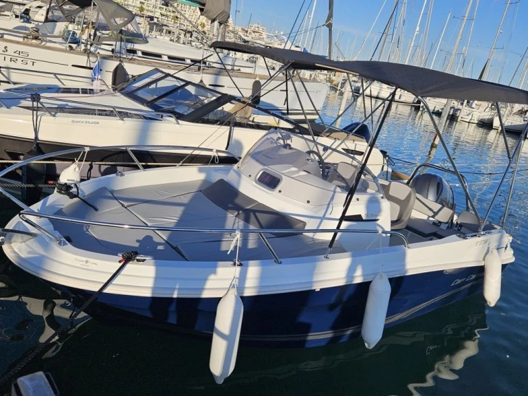 Boot mieten Saint-Florent günstig Cap Camarat 5.5 WA Serie 2