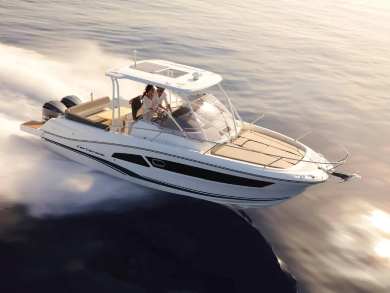 YachtCharter in Cogolin - Jeanneau Cap Camarat 9.0 WA auf SamBoat