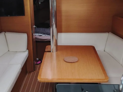 Boot mieten Port-Haliguen günstig Sun Odyssey 379