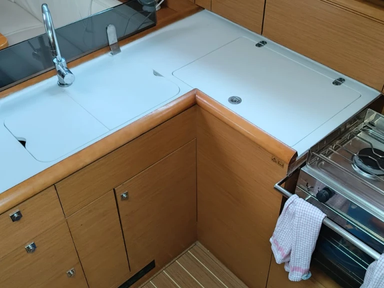 Segelboot mieten in Port-Haliguen - Jeanneau Sun Odyssey 379