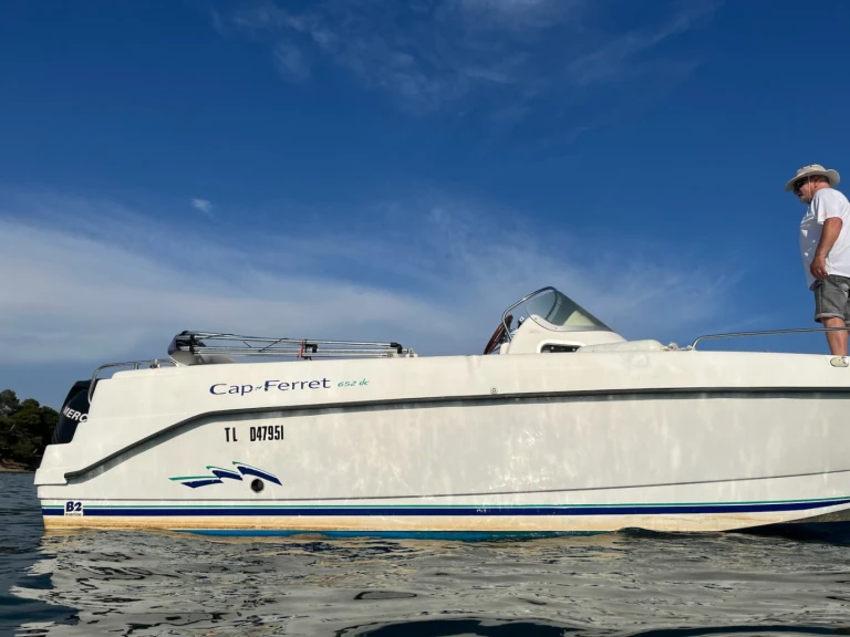 Boot mieten Les Salins d'Hyères günstig Cap Ferret 652 DC