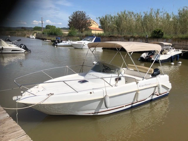 YachtCharter in Les Salins d'Hyères - B2 Marine Cap Ferret 652 DC auf SamBoat