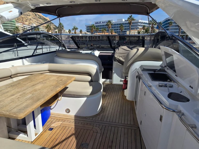 Yacht mit oder ohne Skipper Sunseeker mieten in Alicante