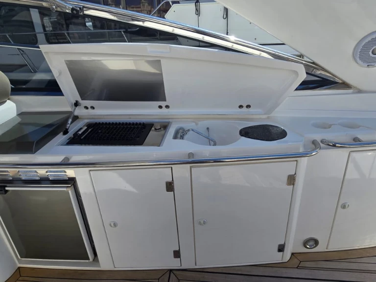 Ein Sunseeker Camargue 50 mieten in Alicante