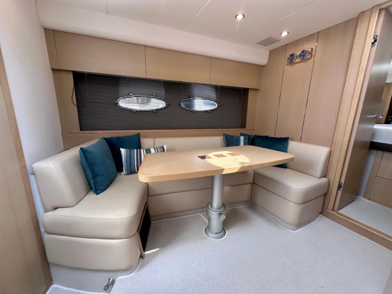 Bootsverleih Princess Princess V42 Villeneuve-Loubet Samboat