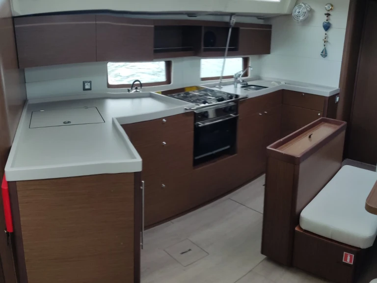 Vermietung Segelboot Bénéteau mit Führerschein