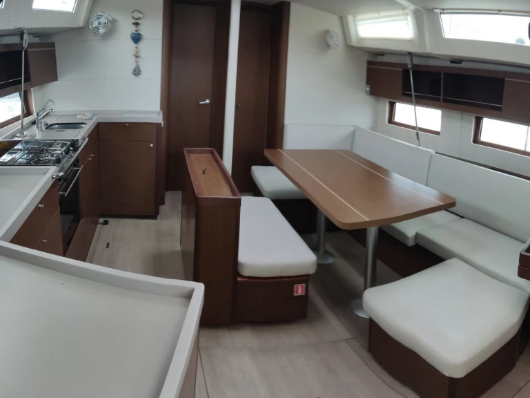 Bénéteau Oceanis 46.1 mieten Plataniás