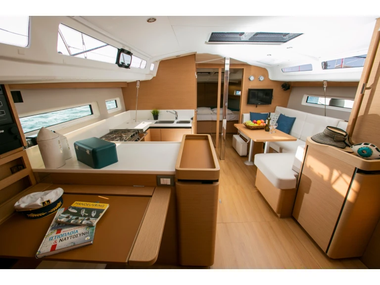 Jeanneau Sun Odyssey 440 mieten Skiathos