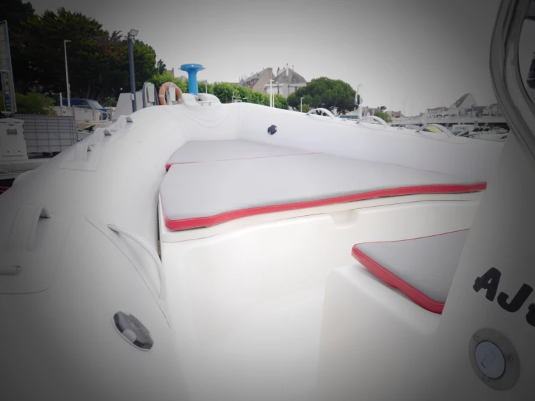 Schlauchboot mieten in La Baule-Escoublac - Zodiac Club 750
