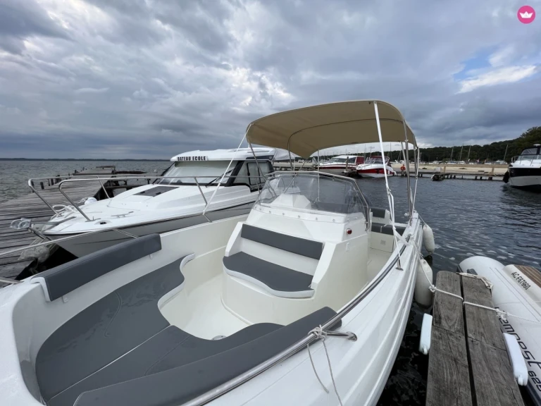 Vermietung Motorboot Pacific Craft mit Führerschein