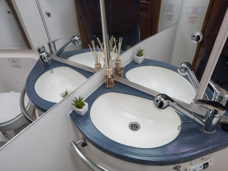 Ein Bavaria Bavaria 40 Cruiser mieten in Palioúri