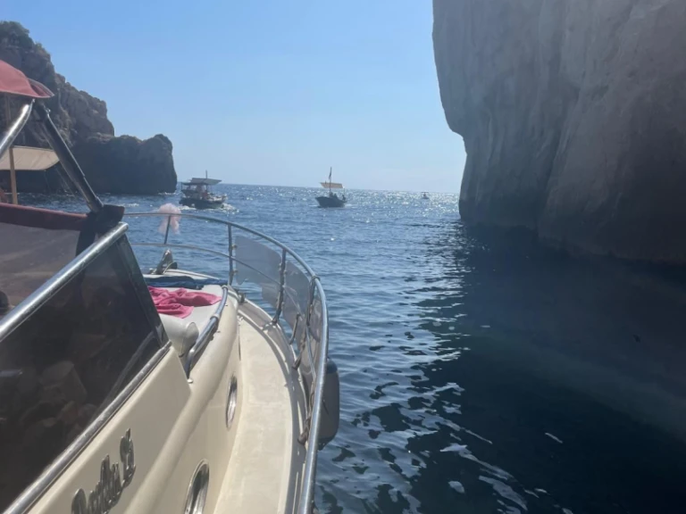 Ein Darlin Gozzo napoletano veloce  mieten in Neapel