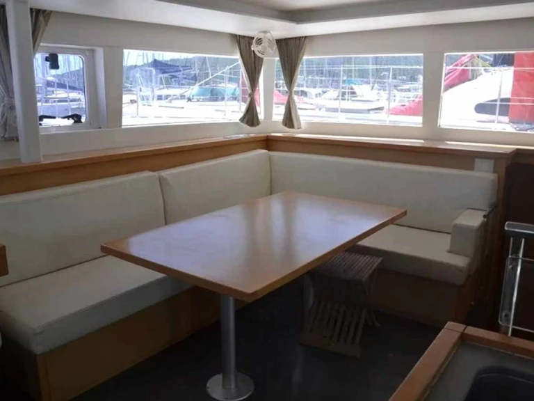 Katamaran mit oder ohne Skipper Lagoon mieten in Gouviá