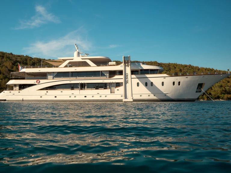 Ein  Motoryacht Cristal mieten in Split