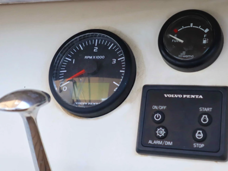 Bootsverleih Bavaria Cruiser 40 Néa Péramos Samboat