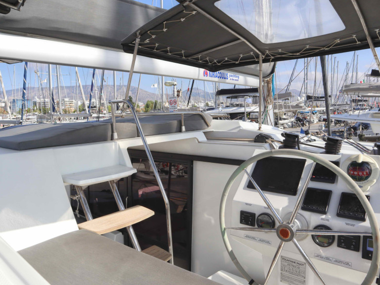 Bootsverleih Fountaine Pajot Astrea 42 Néa Péramos Samboat