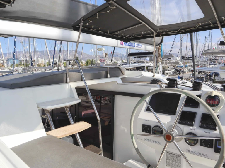 Bootsverleih Fountaine Pajot Astrea 42 Néa Péramos Samboat