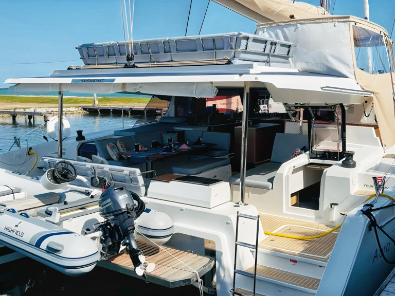 Ein Fountaine Pajot Aura 51 mieten in Belize City