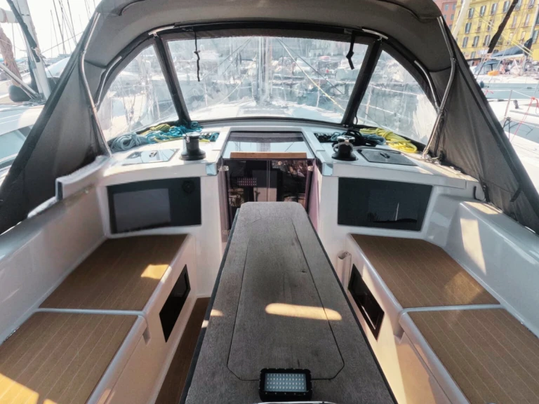 Dufour Dufour 41 mieten Procida