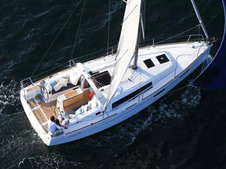 Boot mieten Procida günstig Oceanis 35