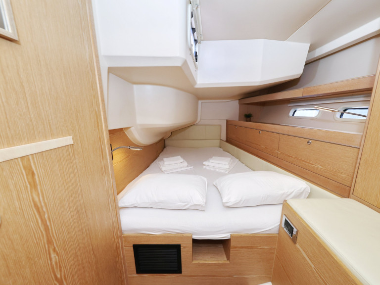 Segelboot mieten in Sukošan zum besten Preis